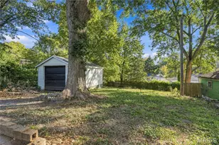 216 S Hartnett Ave, Ferguson, MO 63135 - Photo 36