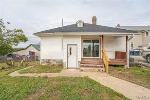 212 N Adams St, Festus, MO 63028 - Photo 2