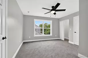 458 Crest Ave, Kirkwood, MO 63122 - Photo 68
