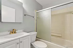 1009 Spinoza Pl, Ballwin, MO 63011 - Photo 20