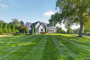 11 Spoede Ln, Creve Coeur, MO 63141 - Photo 2