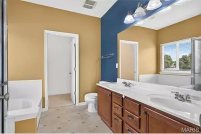 3200 Bentwater Place, Saint Charles, MO 63301 - Photo 56