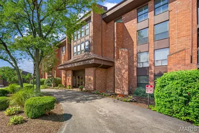 585 Coeur De Royale Drive #207, Creve Coeur, MO 63141 - Photo 1