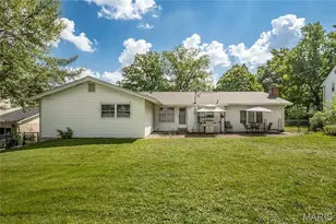9363 Hazelridge Dr, Sunset Hills, MO 63126 - Photo 38
