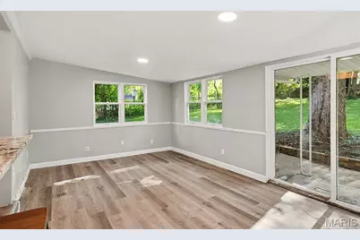 21 S Dellwood Avenue, Saint Louis, MO 63135 - Photo 10