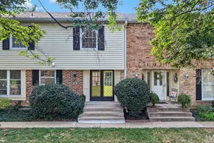 808 Coalport Dr, Chesterfield, MO 63141 - Photo 1
