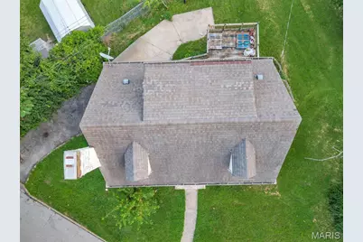 6710 Kenwood Drive, Saint Louis, MO 63121 - Photo 2