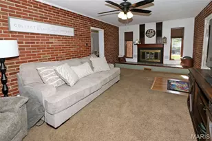 8845 Fox Park Dr, Crestwood, MO 63126 - Photo 14