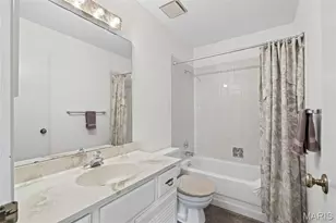 718 Turtle Cove, Ballwin, MO 63011 - Photo 18