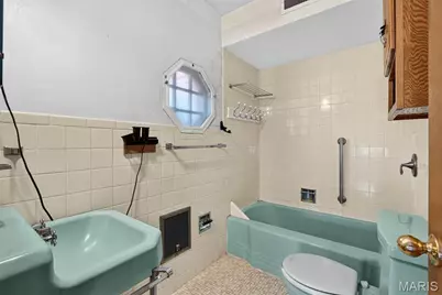 17 Dorclin Lane, Saint Louis, MO 63128 - Photo 22