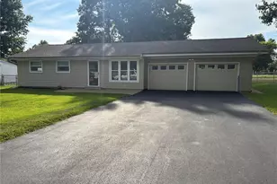 1266 Valiant Dr, Fenton, MO 63026 - Photo 1