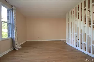 35 Tower Hill Ct, Olivette, MO 63132 - Photo 2