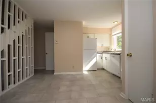 35 Tower Hill Ct, Olivette, MO 63132 - Photo 8