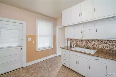 345 E Springfield Avenue, Saint Clair, MO 63077 - Photo 16
