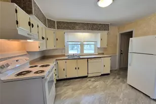 3726 Raymond Ave, Bridgeton, MO 63044 - Photo 14