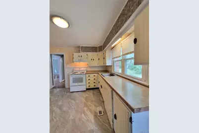 3726 Raymond Avenue, Bridgeton, MO 63044 - Photo 10