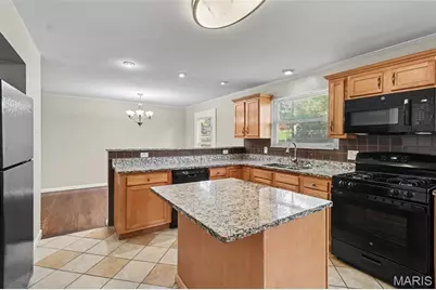 11533 Sherrington Drive, Saint Louis, MO 63138 - Photo 6