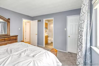 5661 Chalet Hill Drive, Saint Louis, MO 63129 - Photo 18