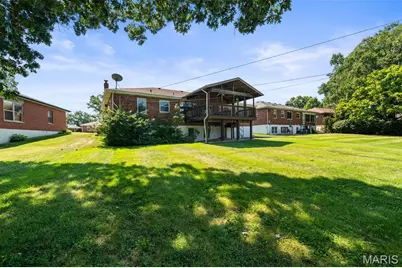 10609 Knollshire Drive, Affton, MO 63123 - Photo 34