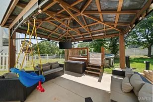 13518 Becker Pl Dr, Saint Louis, MO 63128 - Photo 46