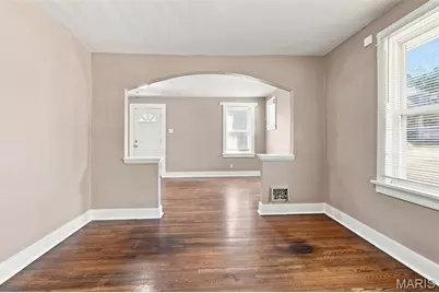 8153 Toddy Avenue, Bel-Ridge, MO 63114 - Photo 10