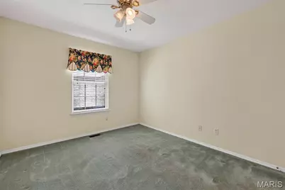 10427 Tiffany Village Court, Saint Louis, MO 63123 - Photo 16