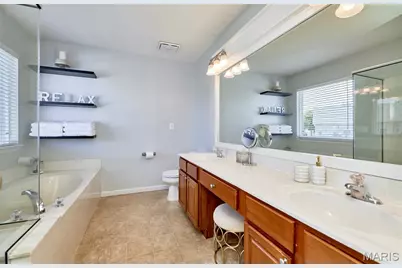 233 Spring Borough Drive, O'Fallon, MO 63368 - Photo 36