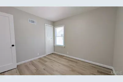 9716 Lilly Jean Drive, Woodson Terrace, MO 63134 - Photo 12