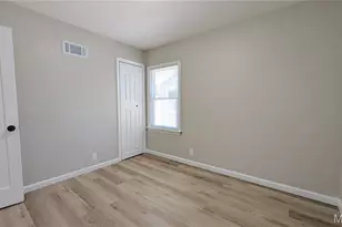 9716 Lilly Jean Dr, Woodson Terrace, MO 63134 - Photo 12