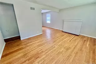 6122 Jackson Ave, Berkeley, MO 63134 - Photo 2