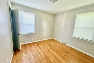6122 Jackson Ave, Berkeley, MO 63134 - Photo 10
