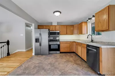 648 Buckley Road, Mehlville, MO 63125 - Photo 10