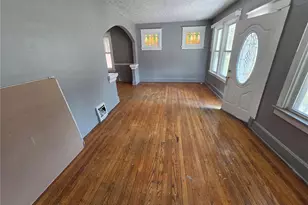 5947 Summit Pl, Saint Louis, MO 63147 - Photo 2