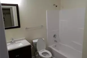 613 S Florissant Rd, Ferguson, MO 63135 - Photo 4