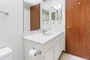 4326 Sunridge Dr, Mehlville, MO 63125 - Photo 20