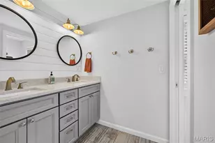 18 Chaminade Dr, Saint Louis, MO 63141 - Photo 40