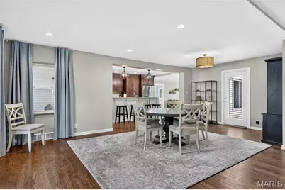 18 Chaminade Drive, Saint Louis, MO 63141 - Photo 6