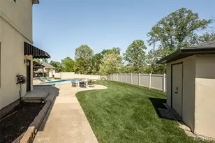 604 Glyn Cagny, Ballwin, MO 63021 - Photo 6