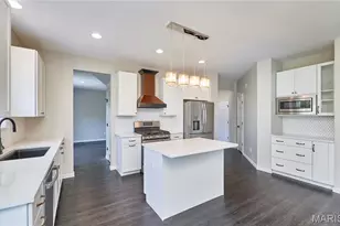 526 Golden Leaf Ct, Lake Saint Louis, MO 63367 - Photo 10