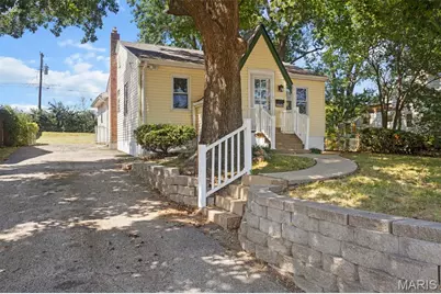 9525 Brenda Avenue, Affton, MO 63123 - Photo 2