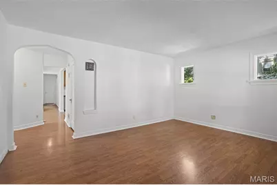 9525 Brenda Avenue, Affton, MO 63123 - Photo 4