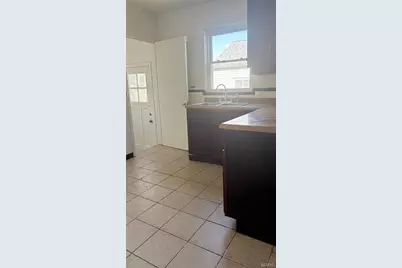6140 Payne Avenue, Ferguson, MO 63135 - Photo 4