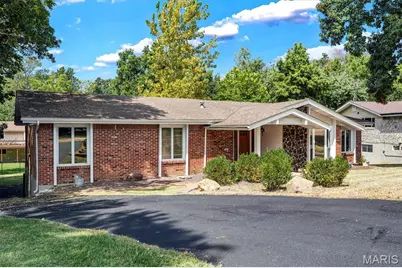 605 Forrester Drive, Ballwin, MO 63011 - Photo 2