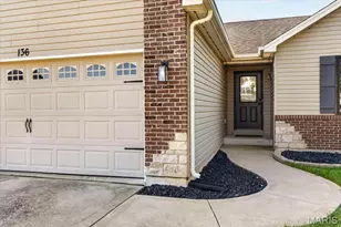 136 Prairie Bluffs Dr, Wentzville, MO 63385 - Photo 8