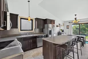 136 Prairie Bluffs Dr, Wentzville, MO 63385 - Photo 18