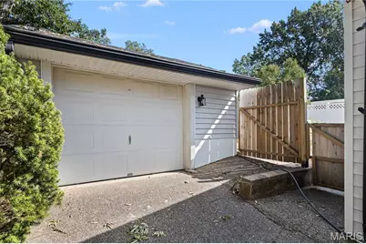 2464 Cecelia Avenue, Brentwood, MO 63144 - Photo 30