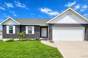 831 Warrior Ridge Dr, Warrenton, MO 63383 - Photo 1