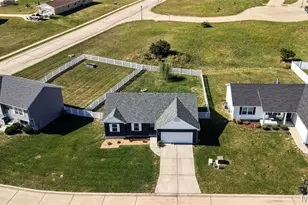 831 Warrior Ridge Dr, Warrenton, MO 63383 - Photo 6