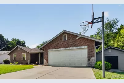 19 Novella Drive, Saint Peters, MO 63376 - Photo 4