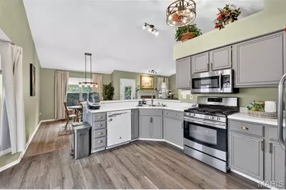 72 Hickoryshade Court, Saint Peters, MO 63376 - Photo 8